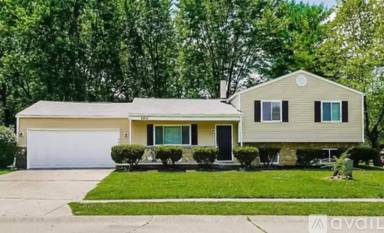 Main picture of 6815 Turnberry Way