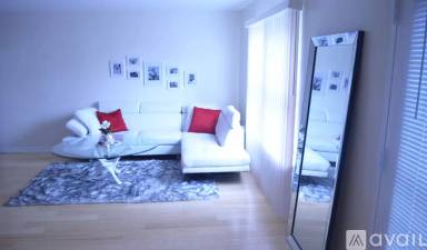 Main picture of 899 Prospect Ave