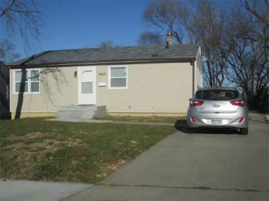 Main picture of 7429 N 34th St