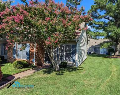 Main picture of 2650 Hitchcock Dr