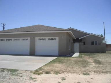 Main picture of 9412 Oleander Ave