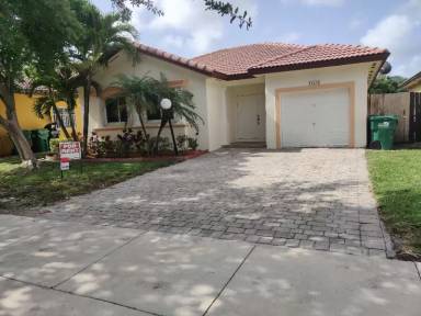 Main picture of 11254 SW 231st Ln