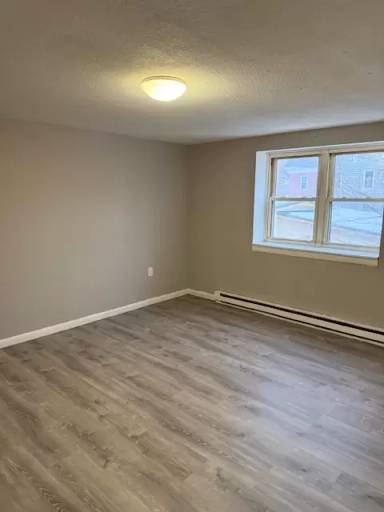 Main picture of 50 East Main St - 8