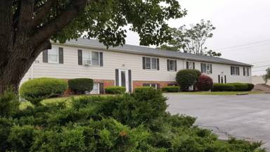 Main picture of 174 Clover St
