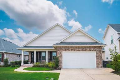 Main picture of 112 Hornet Ln
