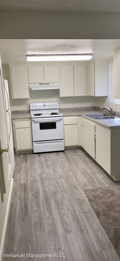 Main picture of 2223 E Dortha Ave