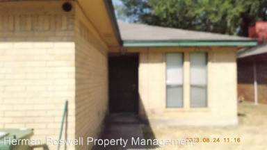 Main picture of 834 Lost Forest Dr