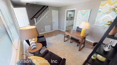 Main picture of 3100 Summit Ave