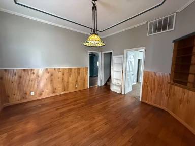 Main picture of 1325 S G St