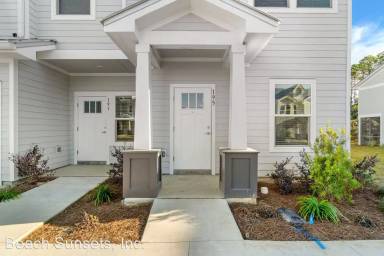 Main picture of 195 Date Palm Ln