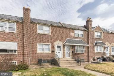 Main picture of 2913 Tyson Ave