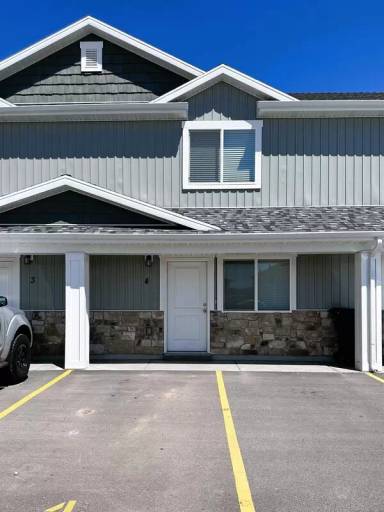 Main picture of 436 N 2650 W