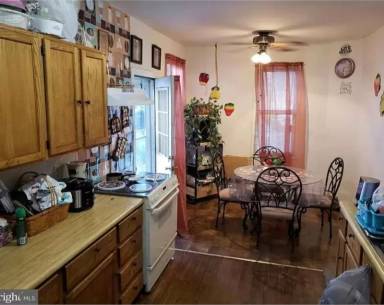 Main picture of 226 Guilford St