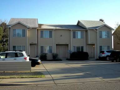 Main picture of 111 W 47th Pl