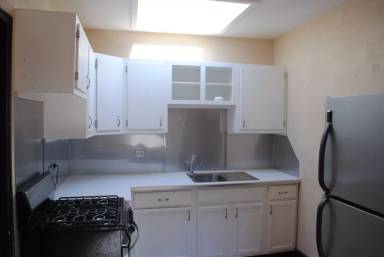 Main picture of 914 1st Ave