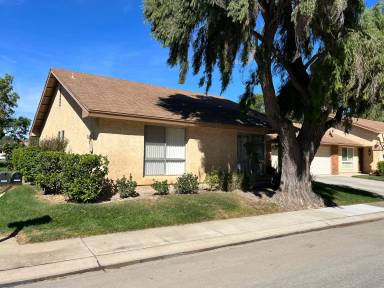 Main picture of 28123 Village 28