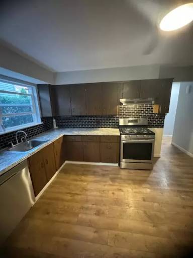Main picture of 44 Burgh Ave