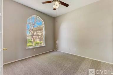 Main picture of 1633 Birch Ln