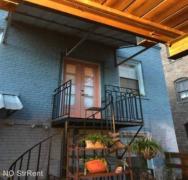 Main picture of 422 Notre Dame St