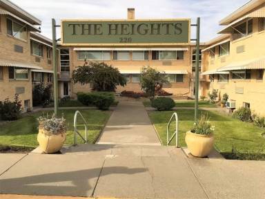 Main picture of 220 W Grandview Ave