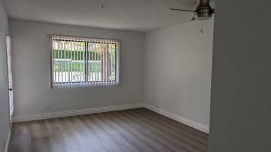 Main picture of 22816 Market St