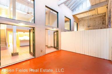 Main picture of 500 Mandeville St