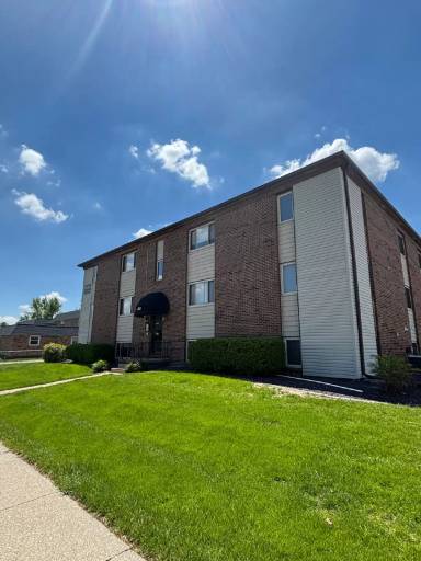 Main picture of 201 S Regency Dr