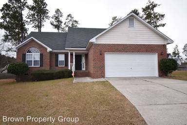 Main picture of 914 Old Hunt Pl
