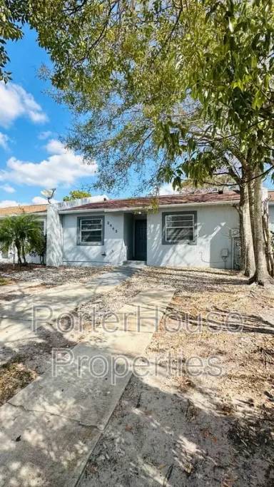 Main picture of 2443 Rio Pinar Lakes Blvd