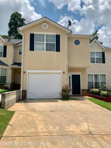 Main picture of 7308 Wagon Wheel Ct