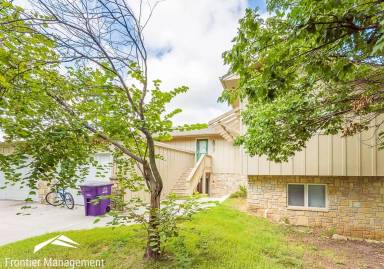 Main picture of 1900 Crescent Dr