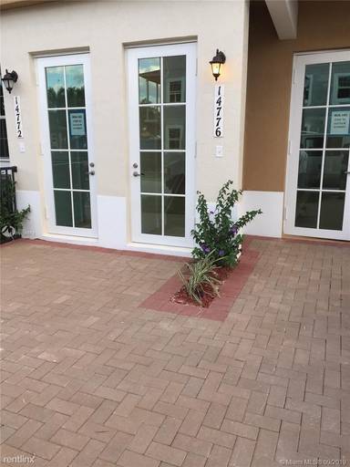 Main picture of 14742 SW 10th St
