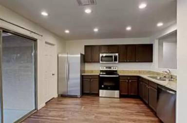 Main picture of 15676 W Maui Ln
