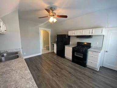 Main picture of 3006 Rockingham Rd