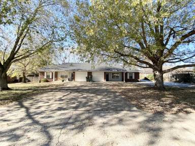 Main picture of 835 N 54th Ave