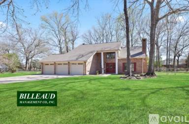 Main picture of 109 Redwing Cir