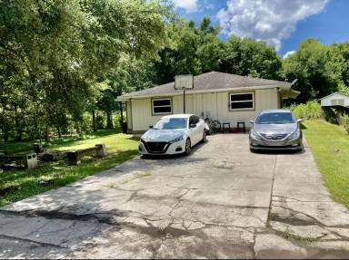 Main picture of 582 Thomas Ave