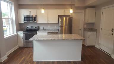 Main picture of 830 W Lancaster Ave