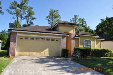 Main picture of 13246 Pacemaker Dr