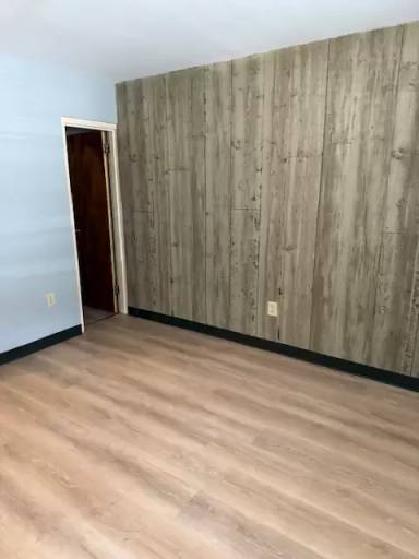 Main picture of 65 French King Hwy