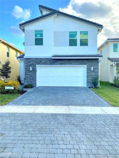 Main picture of 1120 Veleiros Blvd