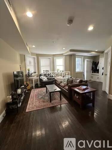 Main picture of 10 Bickford Ave