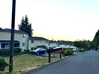 Main picture of 1740 Kidd Ave SE