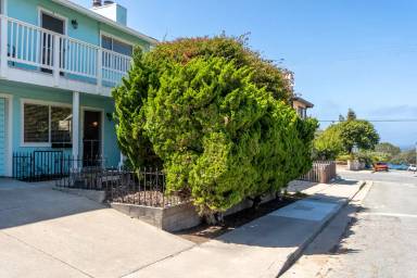 Main picture of 308 1st St