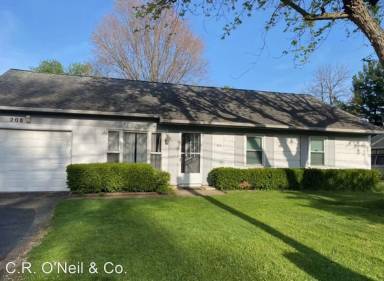 Main picture of 208 N Stygler Rd