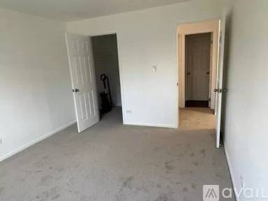 Main picture of 555 Heritage Dr