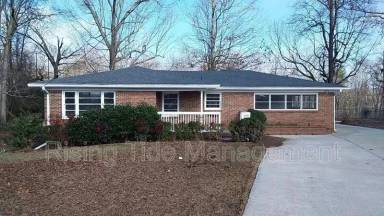 Main picture of 948 Hickory Dr