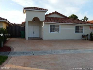 Main picture of 8974 NW 112th Ter