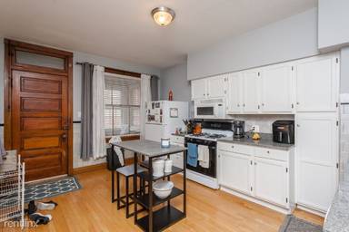 Main picture of 1538 W Wrightwood Ave