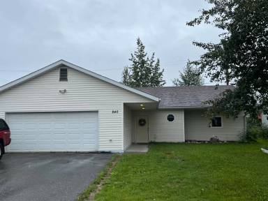 Main picture of 840 Shellinger St